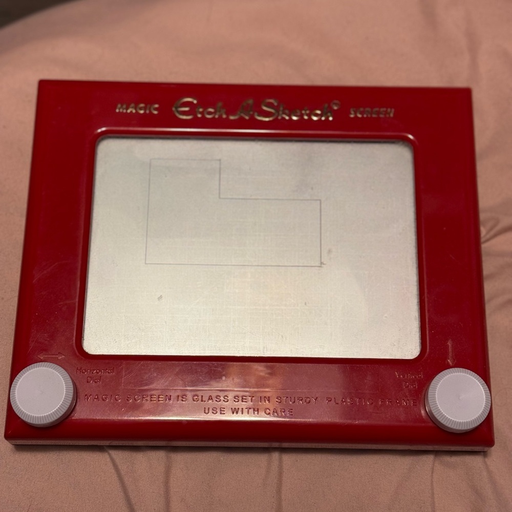 Etch A Sketch Magic Screen - Red